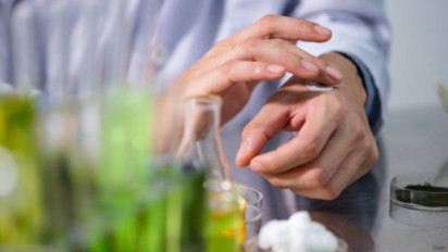 Sinergi Akademisi, Bisnis, dan Pemerintah: Gebyar ABG Jadi Ajang Penguatan Riset Obat dan Makanan dan Dorong Inovasi Kesehatan Nasional