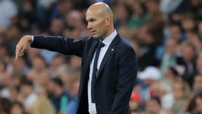 Usai Muncul di Santiago Bernabeu, Zinedine Zidane Dipastikan Siap Ambil Alih...