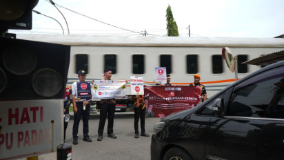 Jelang Nataru, KAI Daop 8 Intensifkan Pengamanan dan Pengawasan di Perlintasan Kereta