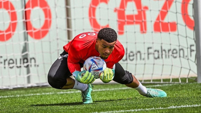 Mimpi Inter Dapatkan Penerus Yann Sommer Bakal Dijegal AC Milan, Sang Kakak Tiri Juga Ingin Gaet Jelmaan Neuer di Bursa Transfer