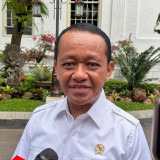 Bahlil Tegaskan Kehadiran Setya Novanto di Acara Peresmian Lapangan Padel Golkar Bukan Sinyal Comeback