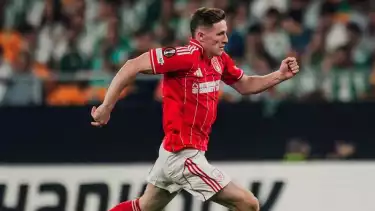 Gelandang Nottingham Forest Elliot Anderson