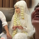 Habib Bahar bin Smith Terancam Penjara, Tangis Helwa Bachmid Pecah Pikirkan Nasib Anak