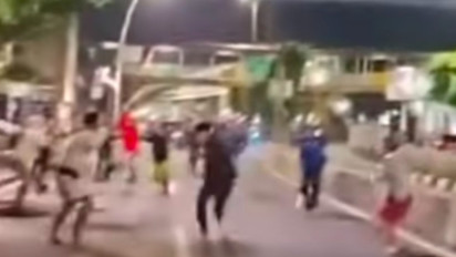 Viral Tawuran di Dekat Markas Polres Metro Jakarta Timur, Netizen 'Kritik' Tak Adanya Polisi