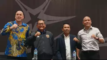 Resmi Menjabat Jadi Pelatih Timnas Indonesia U-20, Nova Arianto Akui akan Mulai dari Nol