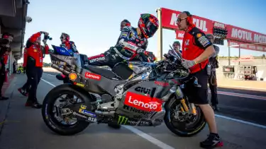 Francesco Bagnaia di Tes Pascamusim MotoGP Valencia 2025