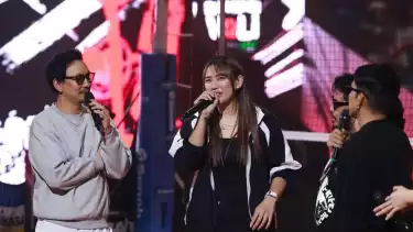 Atlet voli cantik Yolla Yuliana