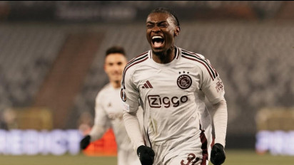 Deretan Klub Elite Eropa Berebut Jorthy Mokio, Manchester United Disebut Rela Bersaing Demi Dapatkan Gelandang Premium Milik Ajax