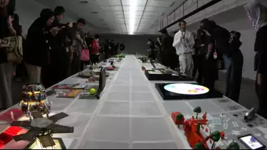 Desain Grafis di Era Poliformat Ketika Visual Menembus Medium, Disiplin, dan Generasi, Tren, Transformasi, dan Arah Baru 2025