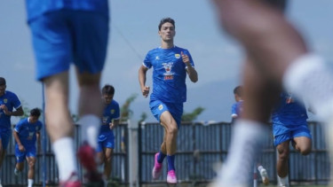 Program Pemulihan Hampir Tuntas, Barba Tinggal Selangkah Lagi Kembali Jadi Palang Pintu Persib Bandung