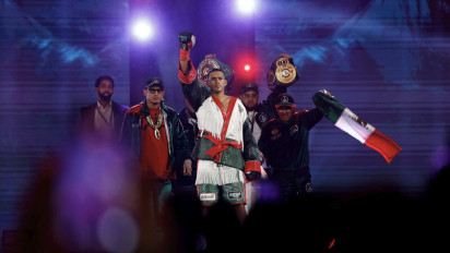 Hasil Tinju Dunia: David Benavidez Kesetanan, Bantai Anthony Yarde Lewat TKO di Ronde Ketujuh