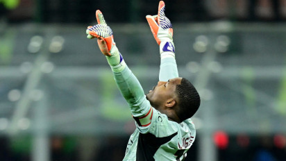 Juventus Gagal Rayu Maignan, Kontrak Baru Jadi Bukti Loyalitas di AC Milan