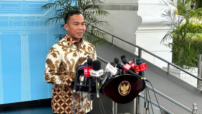 Presiden Apresiasi 42 Ribu Penyalur MBG Ibu Hamil dan Balita, Prabowo Siapkan Bantuan Motor Listrik untuk Penyuluh