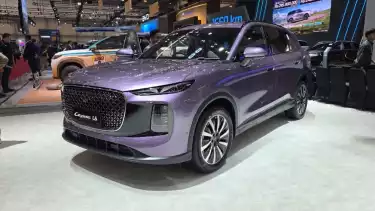 Mobil Hybrid, Lepas L8