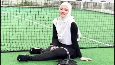 Inara Rusli main Padel