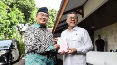 Jimly Asshiddiqie sambangi rumah dinas Zulkifli Hasan, Rabu (26/11/2025)