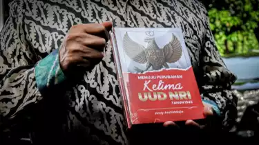 Jimly Asshiddiqie sambangi rumah dinas Zulkifli Hasan, Rabu (26/11/2025)