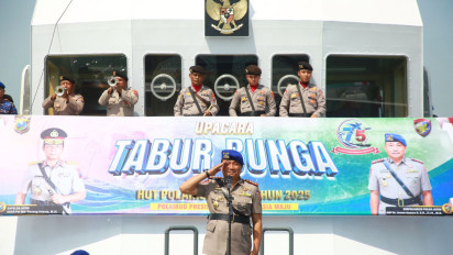 Tabur Bunga di Laut APBS Warnai Peringatan Hari Polairud ke-75