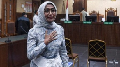 Eks Dirut ASDP Ira Puspadewi Buka Cerita Hidup di Rutan KPK: Gelap, Sunyi, dan Penuh Penyesalan