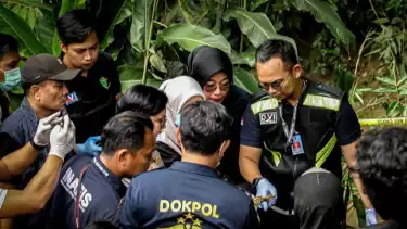 Upaya pencarian potongan kerangka Alvaro Kiano (6) dilakukan aparat gabungan di kawasan Jembatan Cilalay, Tenjo, Kabupaten Bogor, Rabu (26/11/2025).
