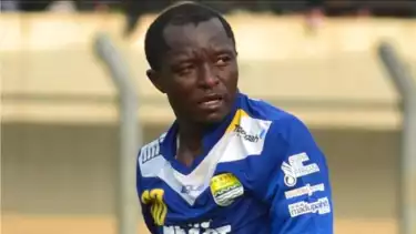 Eks Gelandang Persib Bandung, Mbida Messi