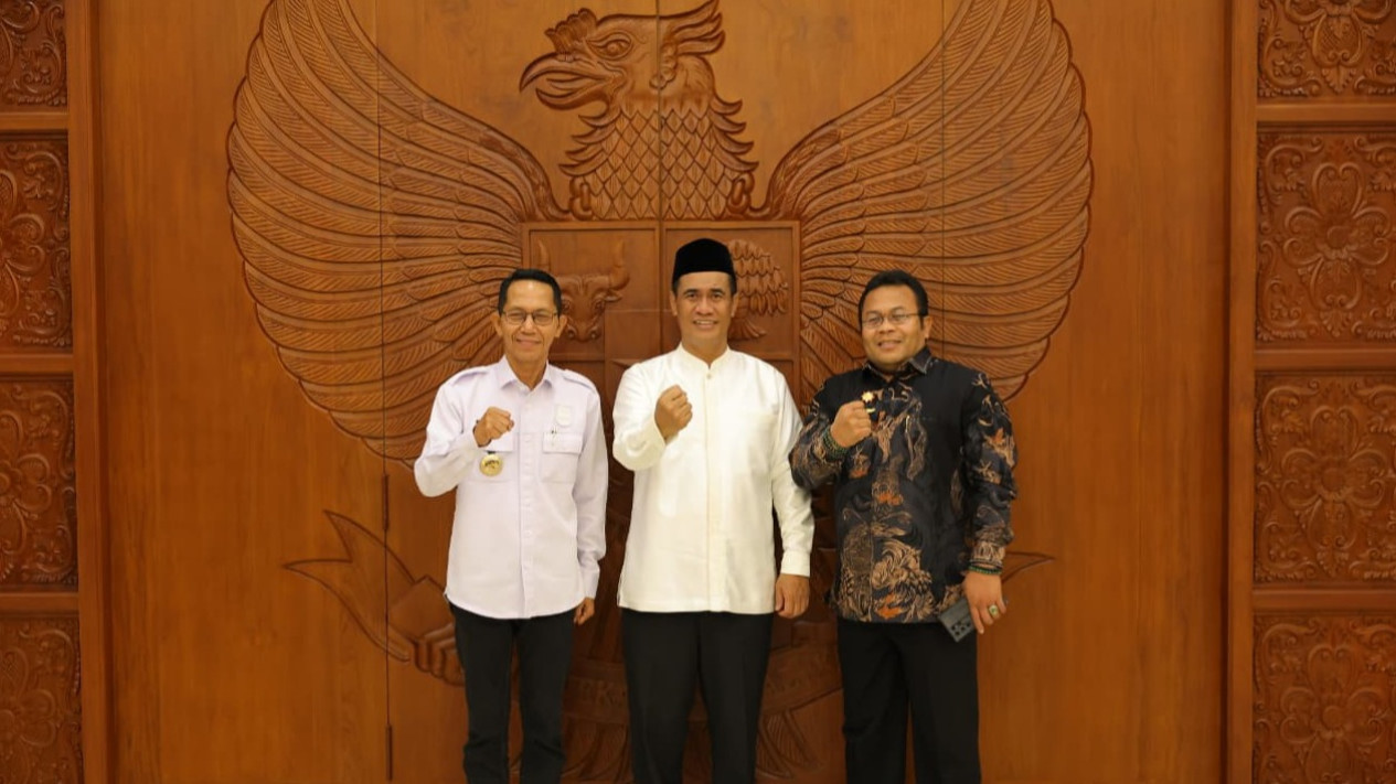 Kementan Respons Cepat dan Beri Solusi Permanen, Wali Kota Sabang dan Batam Terima Kasih kepada Mentan Amran
            - galeri foto