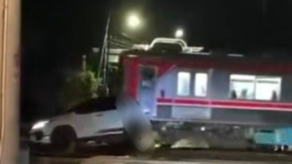 Mobil Tertabrak Kereta hingga Terjun ke Kali di Cengkareng, Polisi Pastikan Tak Ada Korban