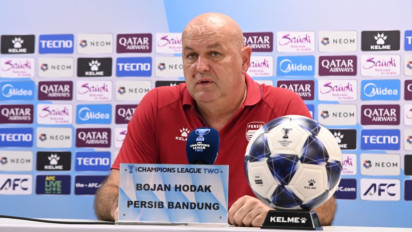 2026 Tanpa Flare, Bojan Hodak Beri Resolusi Tahun Baru untuk Bobotoh Demi Persib
