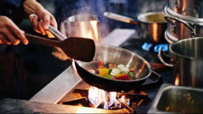 Kreasi Menu Unik Para Junior Chef: Adu Teknik, Rasa, dan Inovasi di Ajang Kompetisi Kuliner Pelajar Tingkat Nasional