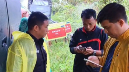 Bantu Warga Terdampak Banjir dan Tanah Longsor, Polda Sumut Gunakan Starlink
