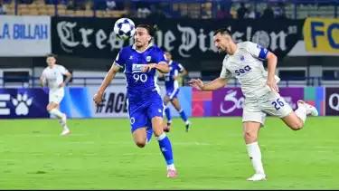 Pemai Persib Bandung, Andrew Jung