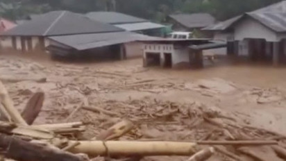 Banjir Bandang Kepung Kota Solok, 3.362 Warga dan 224 Rumah Terdampak