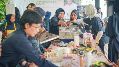 Upaya Buka Peluang Usaha Rumahan, Ibu di Kota Bekasi Dilating Baking dan Konten AI