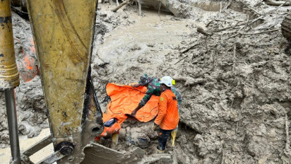 2 Orang Tewas Akibat Longsor di Proyek PLTM Aek Sibundong Tapanuli Utara, 3 Masih Hilang
