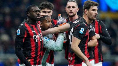 Kabar Bahagia AC Milan! Mike Maignan Sepakat Perpanjang Masa Bakti, Pertemuan Final Segera Digelar