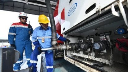 Di Tengah Banjir dan Longsor, Pertamina Patra Niaga Upayakan Layanan Energi Tetap Stabil Cukupi Kebutuhan Masyarakat 