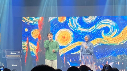 Duet Bareng Nabila Taqiyyah, Dept Nyanyikan “Van Gogh” di Konser Jakarta