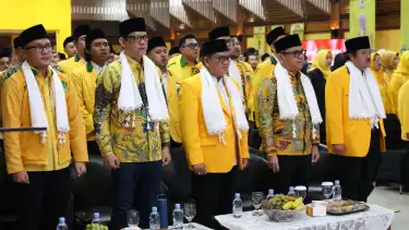 DPD Satuan Karya (Satkar) Ulama Indonesia Provinsi Jawa Barat resmi dilantik di kantor DPD Golkar Jabar, Kota Bandung, Sabtu (29/11/2025) malam.