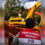 Dukung Terbukanya Akses Jalan, Pertamina Pasok Bahan Bakar untuk Operasional Alat Berat Penanggulangan Bencana Sumatera
