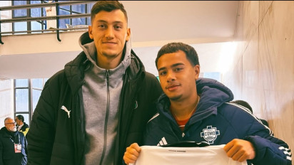 Jay Idzes Cosplay Jadi Agen Naturalisasi PSSI? Tiba-tiba Coba Rayu Bek Belanda U-19 untuk Bela Timnas Indonesia