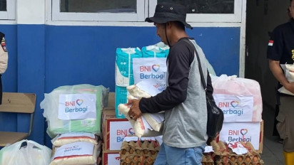 BNI Salurkan Bantuan Tanggap Darurat untuk Korban Banjir Bandang di Padang dan Sibolga, Pangan hingga Kebutuhan Bayi