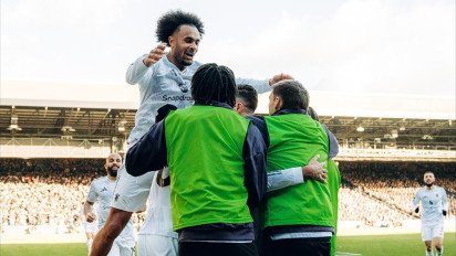 Fans Manchester United Sindir Liverpool Usai Menang di Kandang Crystal Palace: Kok Bisa Ada Tim yang Kalah 3 Kali?