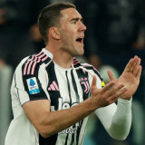 Juventus Hampir Sepakati Kontrak Baru Dusan Vlahovic, AC Milan dan Barcelona Siap-Siap Gigit Jari