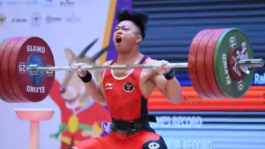 Lifter Indonesia Rahmat Erwin Abdullah di SEA Games 2021 Vietnam