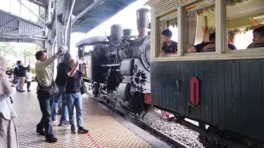 PT Kereta Api Pariwisata atau KAI Wisata menegaskan komitmennya dalam menjaga kelestarian jalur kereta api wisata heritage melalui kolaborasi bersama KAI Daerah Operasi 4 Semarang.