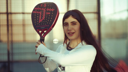 3 Alasan Mengapa Raket Padel Carbon 18K Tidak Cocok untuk Digunakan oleh Pemula