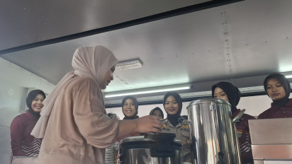 Bantu Mahasiswa asal Sumatera yang Terdampak Bencana, Polda DIY Siapkan 600 Porsi Makanan Lewat Dapur Umum