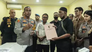 Berita Foto: Penyerahan Jenazah Alvaro Kiano Nugroho
