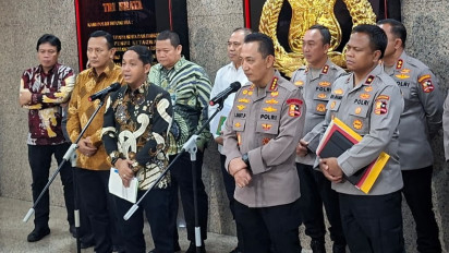 Di Hadapan Menhut, Kapolri Janji Bakal Usut Kayu Gelondongan di Banjir Bandang Sumatera-Aceh