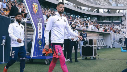 Dulu Tersohor Main di Liga Prancis Bersama Bordeaux, Kiper ini Kini Banting Stir Menjadi Petani